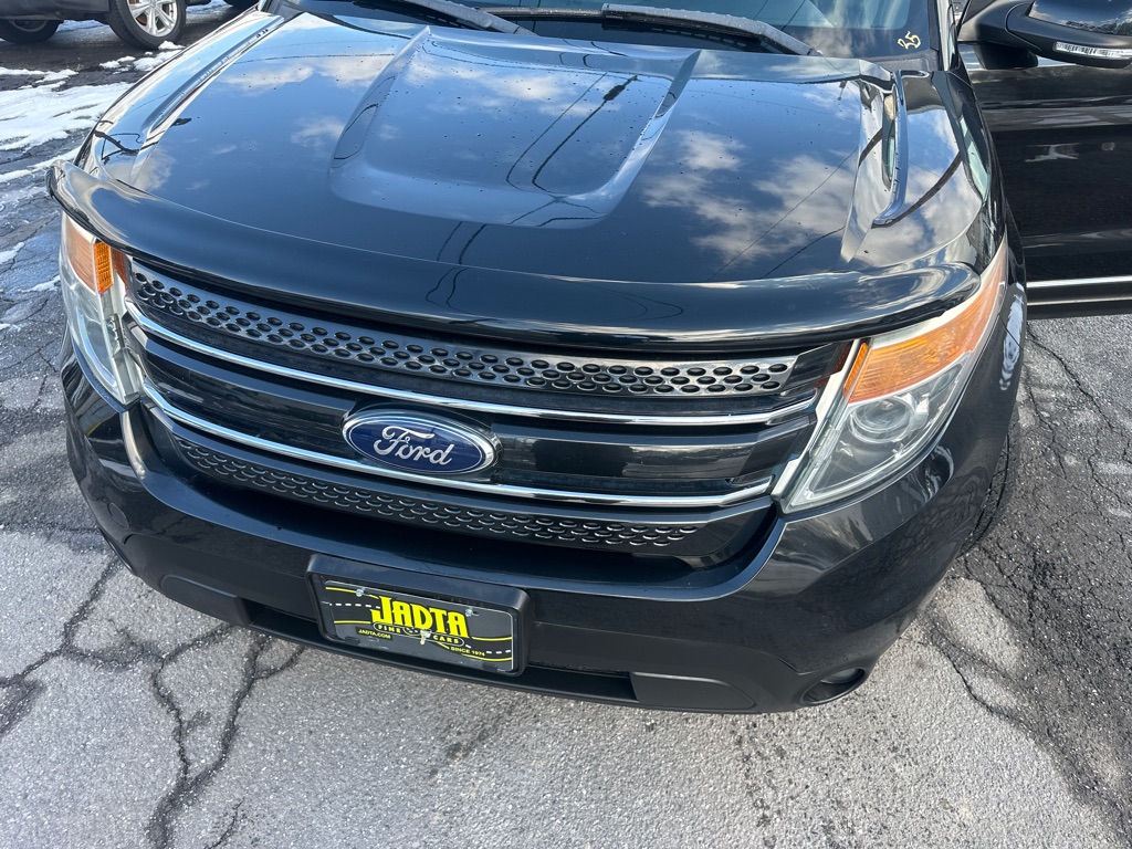 Photo 45 of this FORD EXPLORER LMTD
