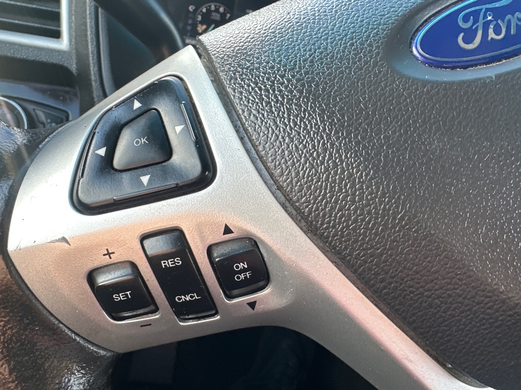 Photo 52 of this FORD EXPLORER LMTD