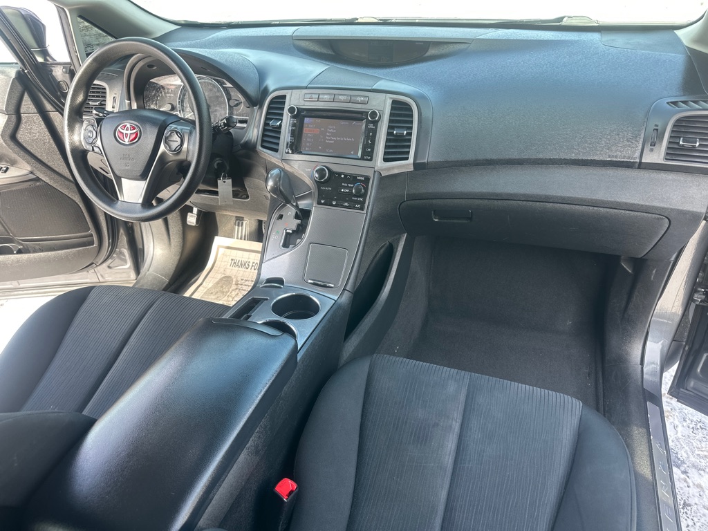 Photo 30 of this TOYOTA VENZA AWD