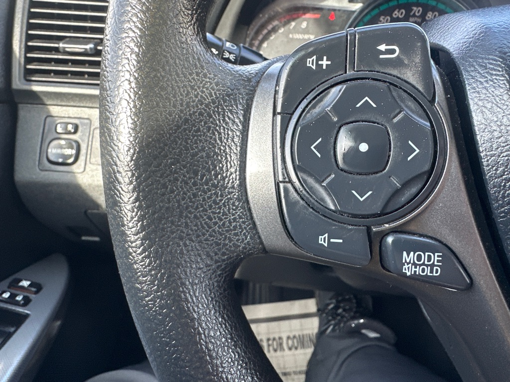 Photo 42 of this TOYOTA VENZA AWD