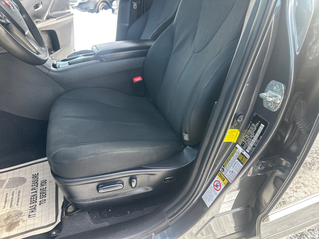 Photo 22 of this TOYOTA VENZA AWD