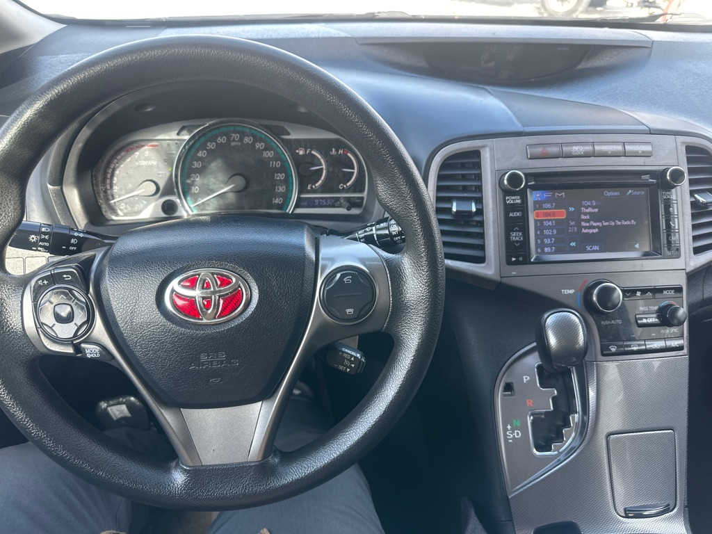 Photo 39 of this TOYOTA VENZA AWD