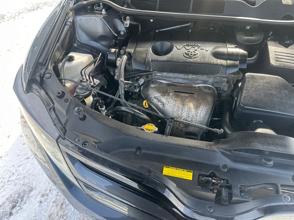 Photo 34 of this TOYOTA VENZA AWD