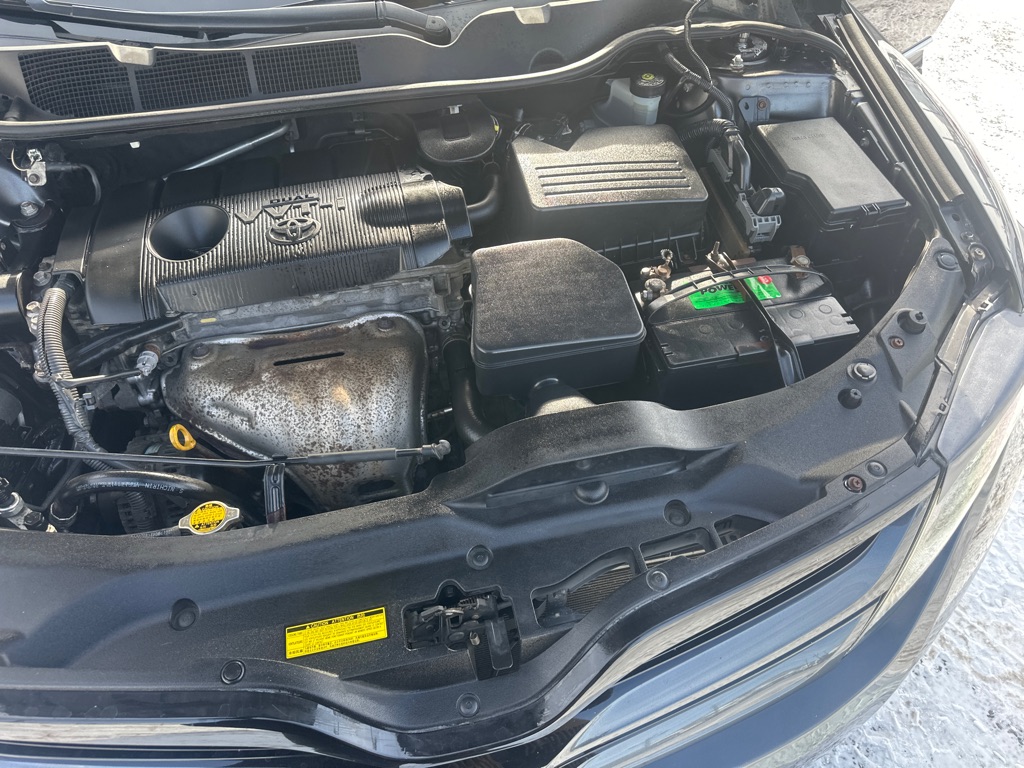Photo 33 of this TOYOTA VENZA AWD