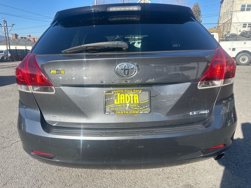 Photo 4 of this TOYOTA VENZA AWD