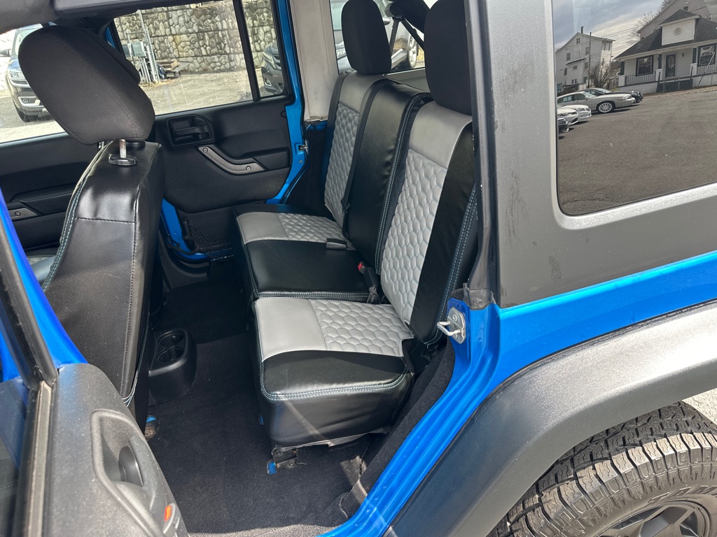 Photo 14 of this JEEP WRANGLER UNLIMI