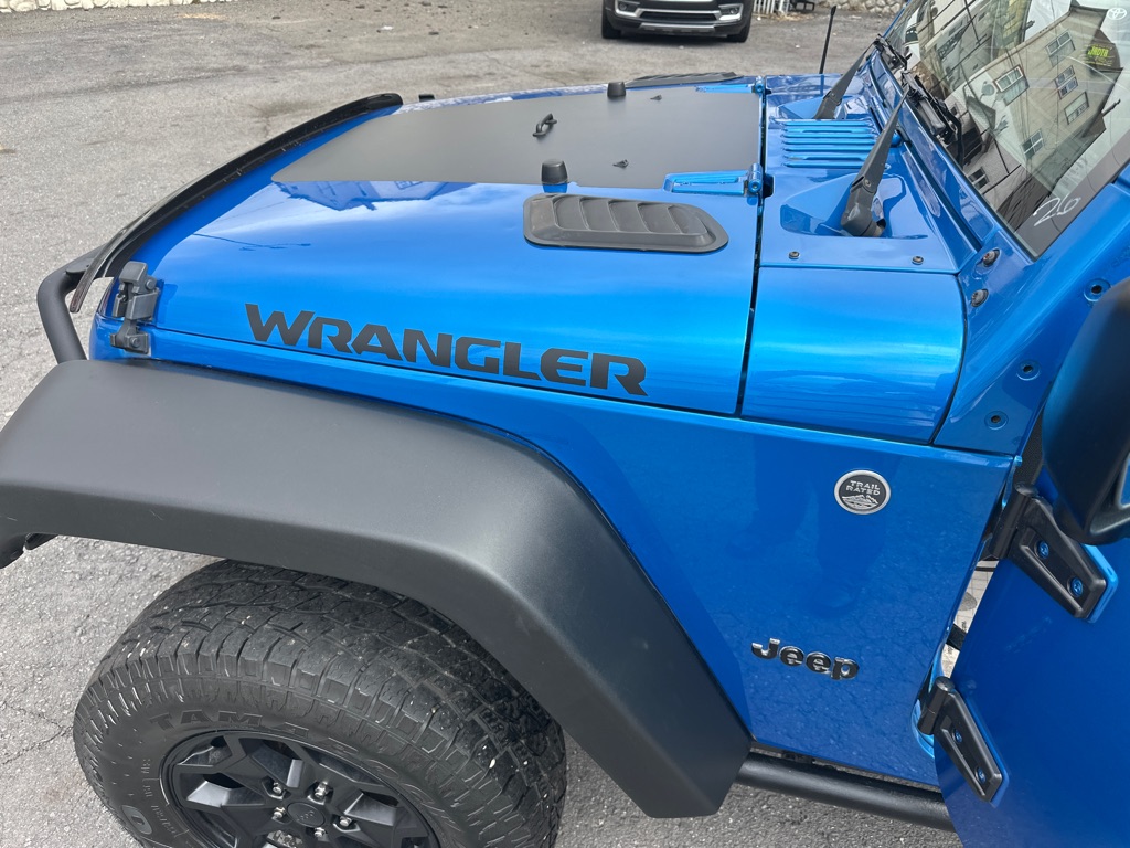 Photo 42 of this JEEP WRANGLER UNLIMI