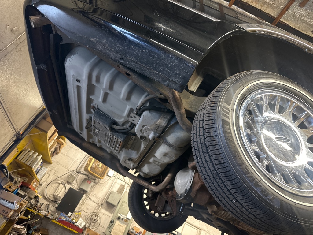 Photo 84 of this LINCOLN TOWN CAR CARTIE