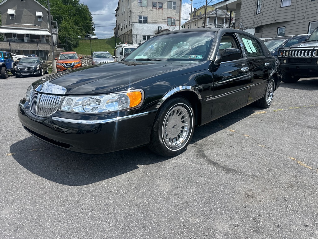 2002 LINCOLN TOWN CAR CARTIE