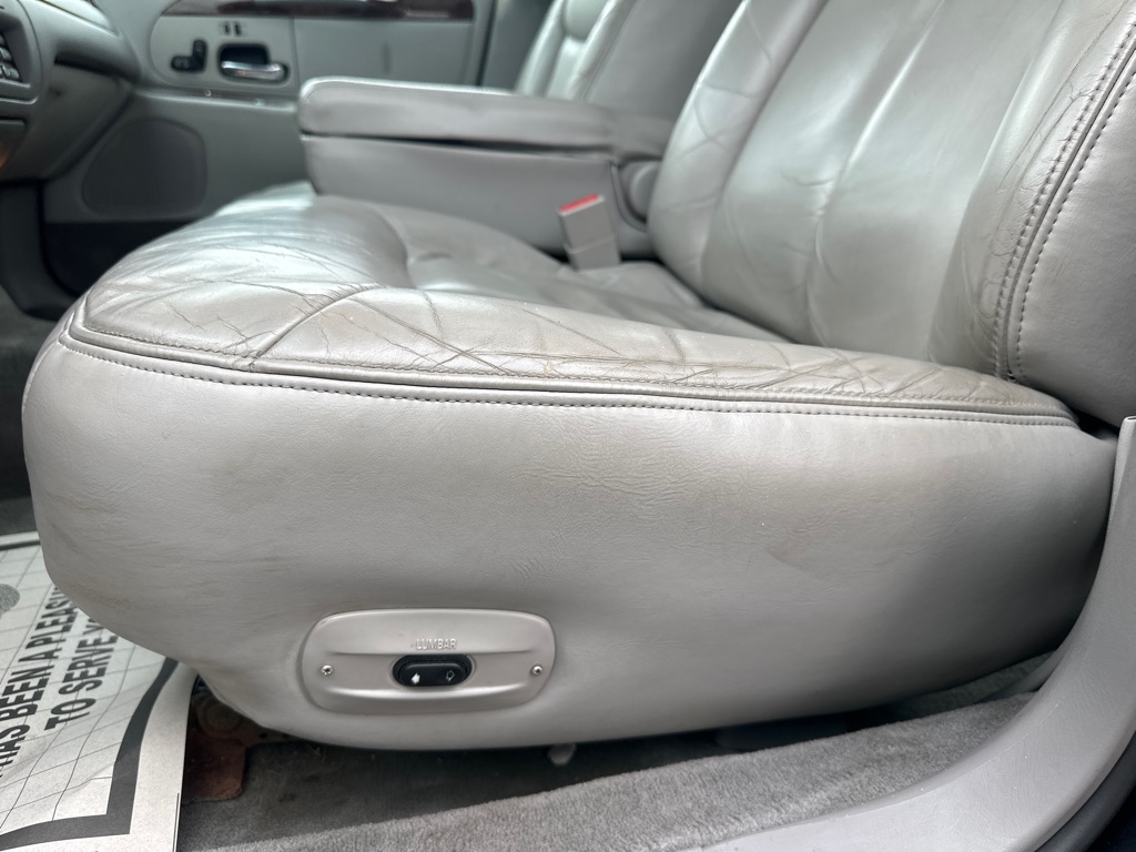 Photo 68 of this LINCOLN TOWN CAR CARTIE