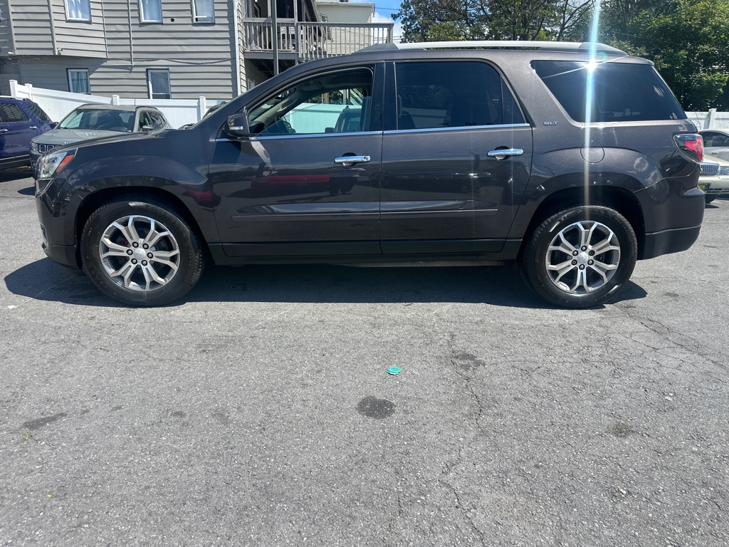 Photo 2 of this GMC ACADIA SLT 2