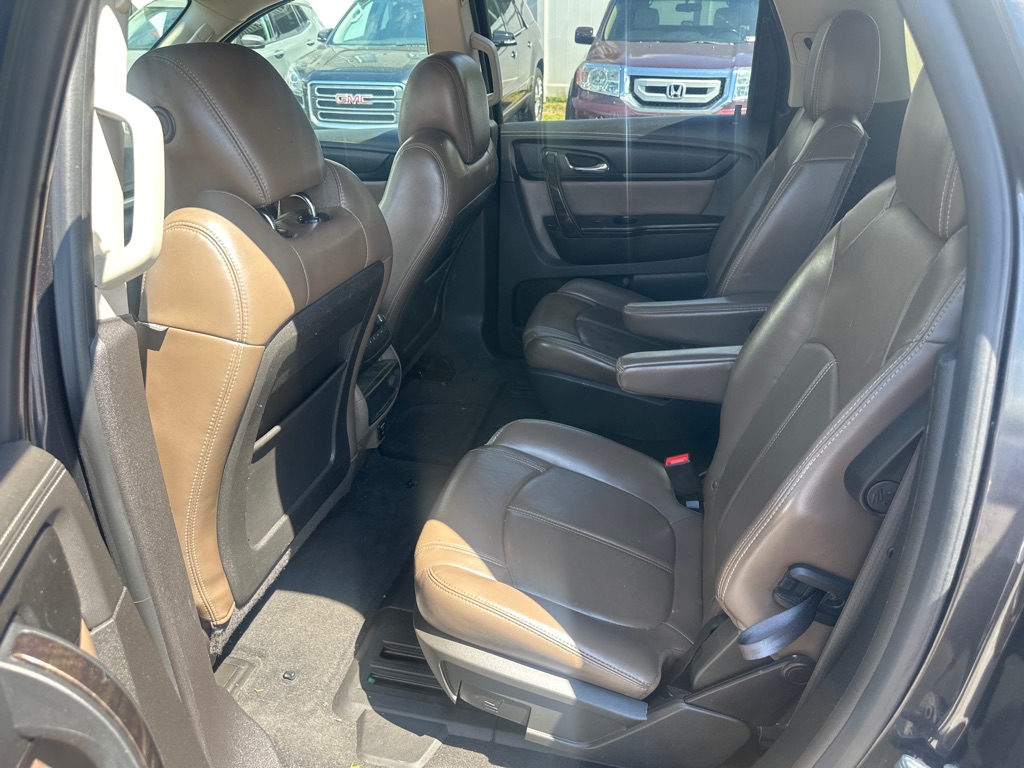 Photo 13 of this GMC ACADIA SLT 2
