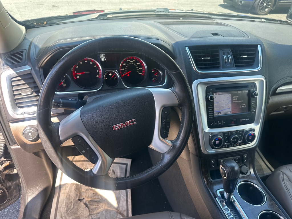 Photo 24 of this GMC ACADIA SLT 2