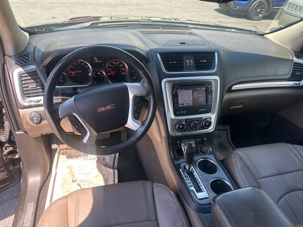 Photo 16 of this GMC ACADIA SLT 2