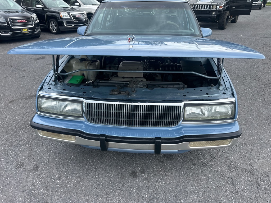 Photo 39 of this BUICK LESABRE