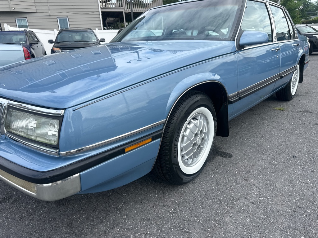 Photo 10 of this BUICK LESABRE