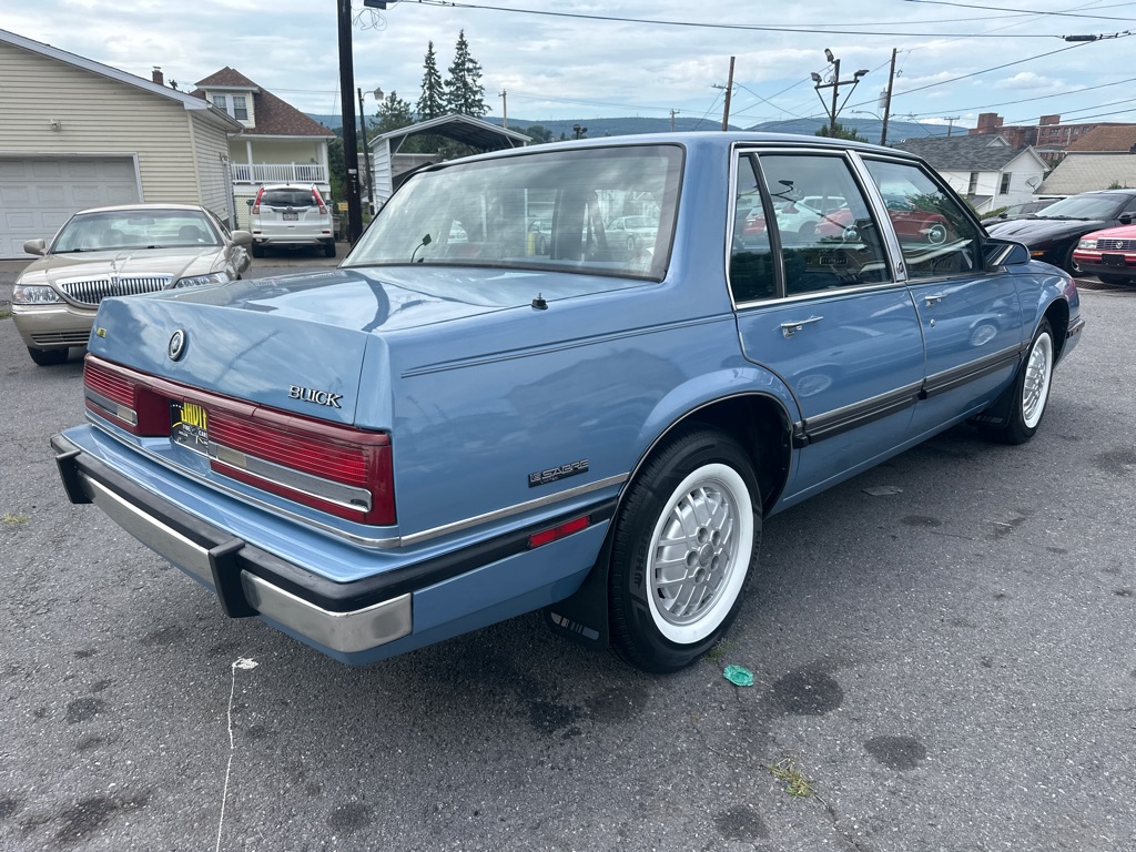 Photo 6 of this BUICK LESABRE