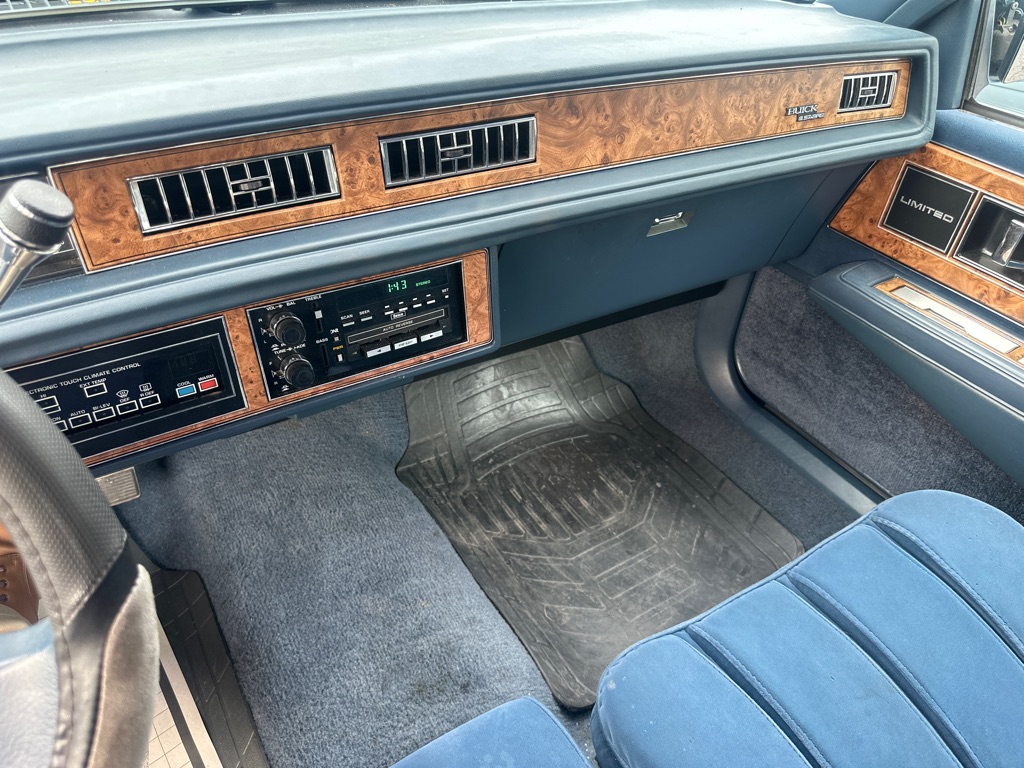 Photo 51 of this BUICK LESABRE