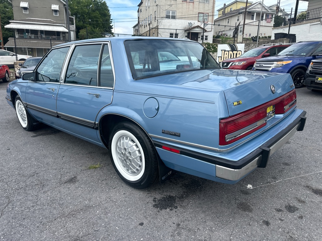 Photo 4 of this BUICK LESABRE