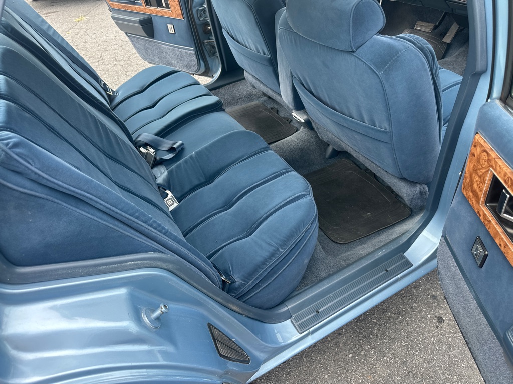 Photo 24 of this BUICK LESABRE