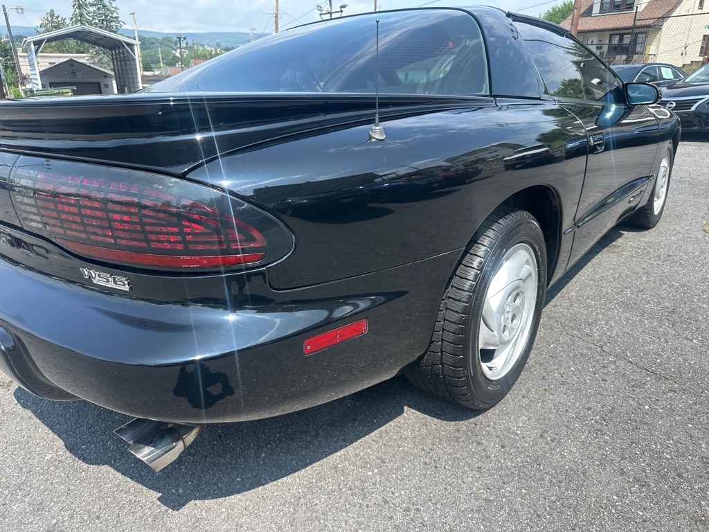 Photo 53 of this PONTIAC TRANS AM