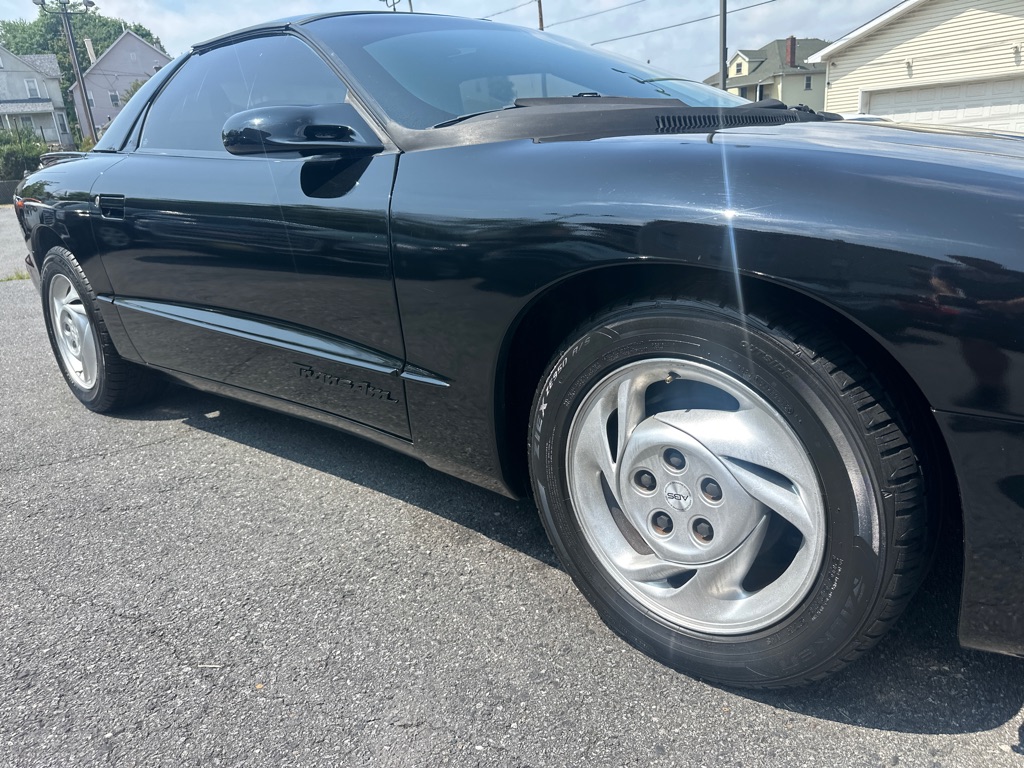 Photo 35 of this PONTIAC TRANS AM