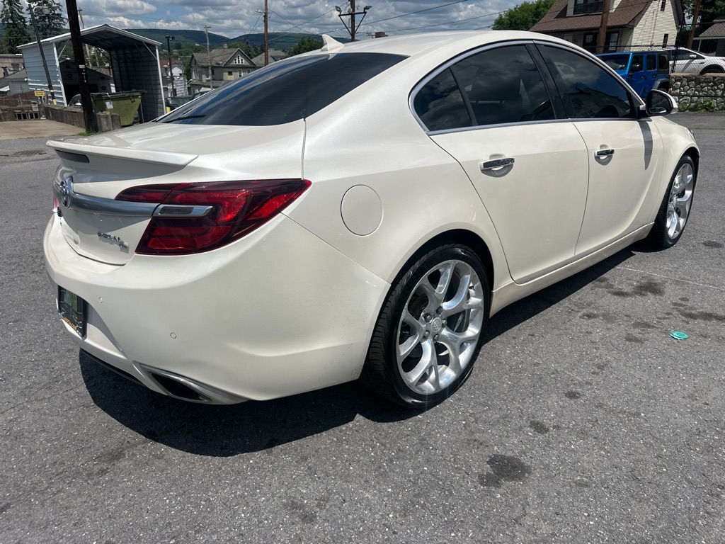 Photo 4 of this BUICK REGAL GS AWD
