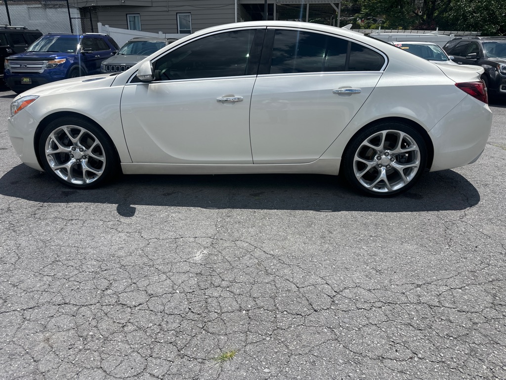 Photo 7 of this BUICK REGAL GS AWD