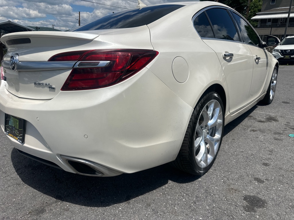 Photo 37 of this BUICK REGAL GS AWD