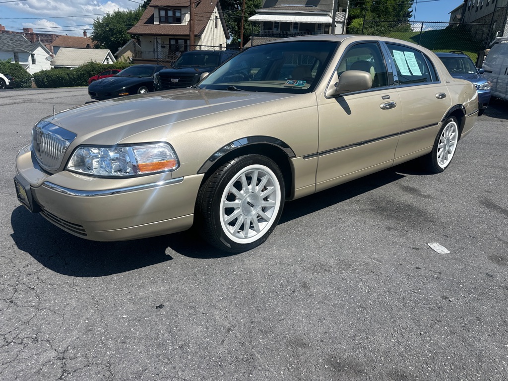 2006 LINCOLN TOWN CAR