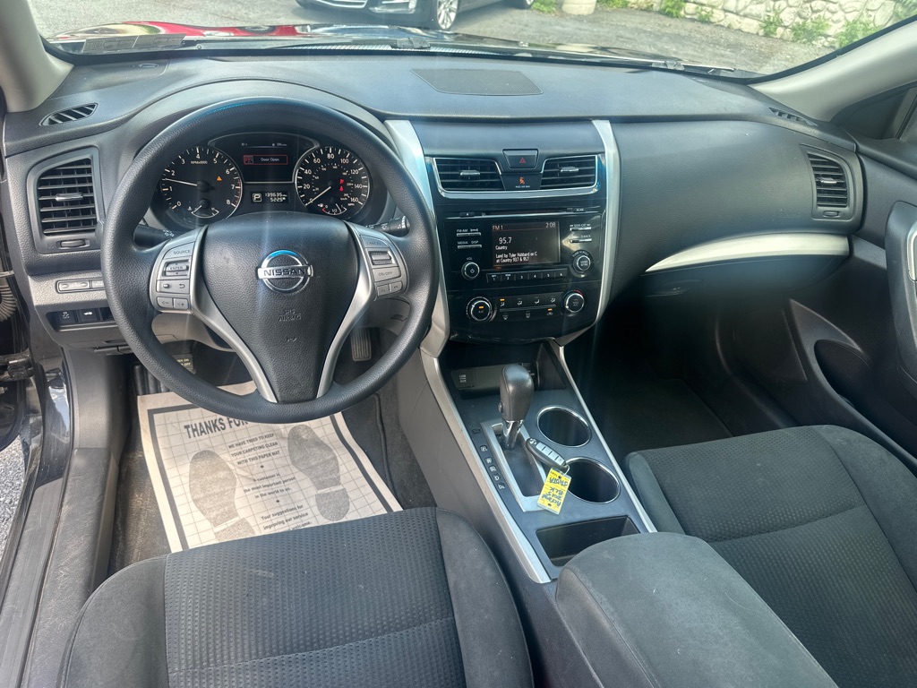 Photo 15 of this NISSAN ALTIMA