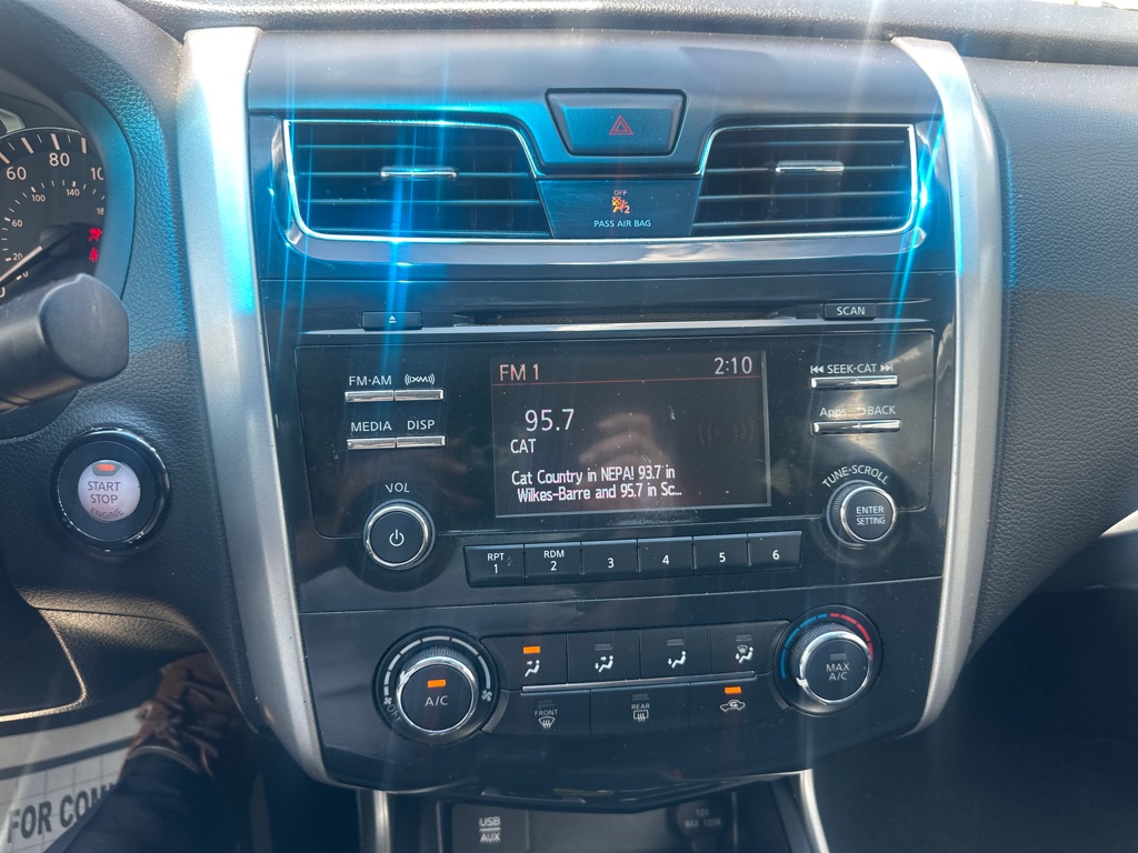 Photo 33 of this NISSAN ALTIMA