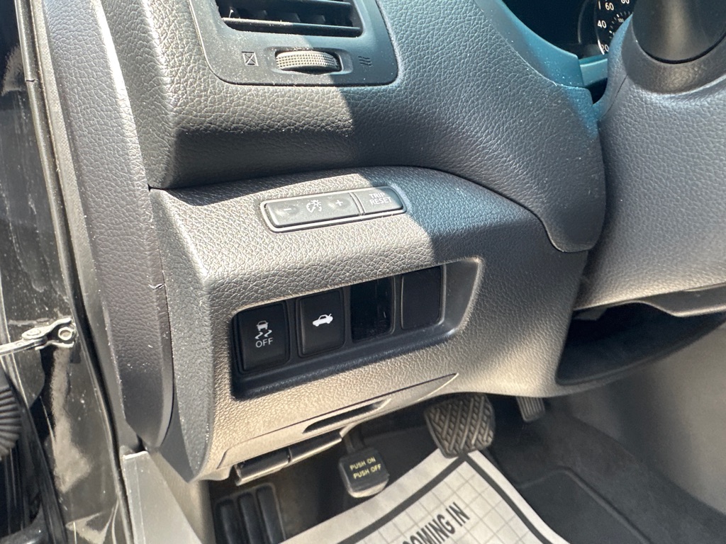 Photo 31 of this NISSAN ALTIMA