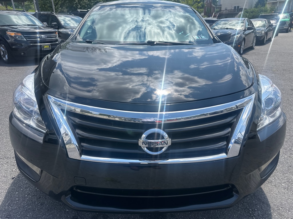 Photo 8 of this NISSAN ALTIMA