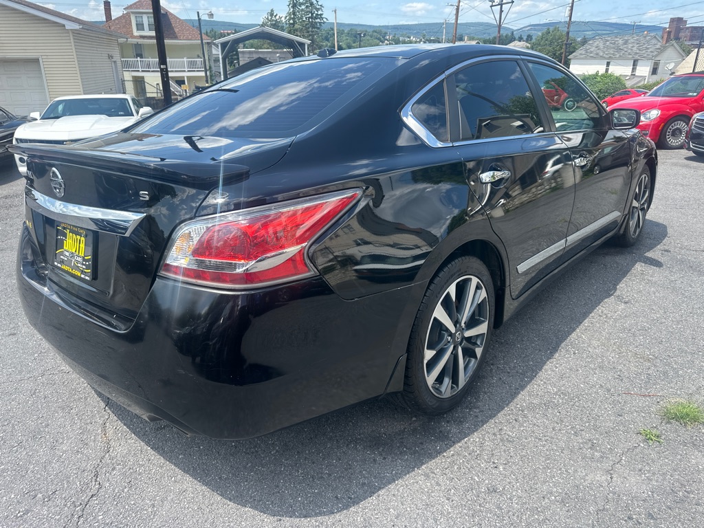 Photo 5 of this NISSAN ALTIMA