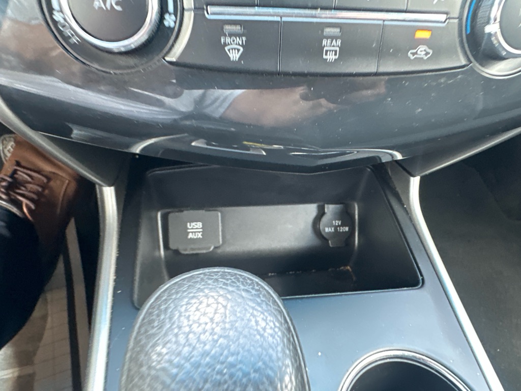 Photo 37 of this NISSAN ALTIMA
