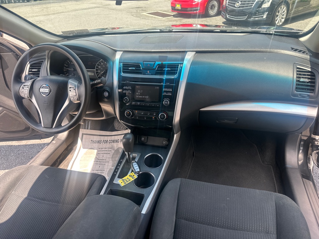 Photo 22 of this NISSAN ALTIMA