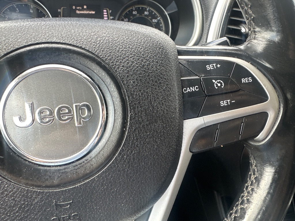 Photo 59 of this JEEP CHEROKEE