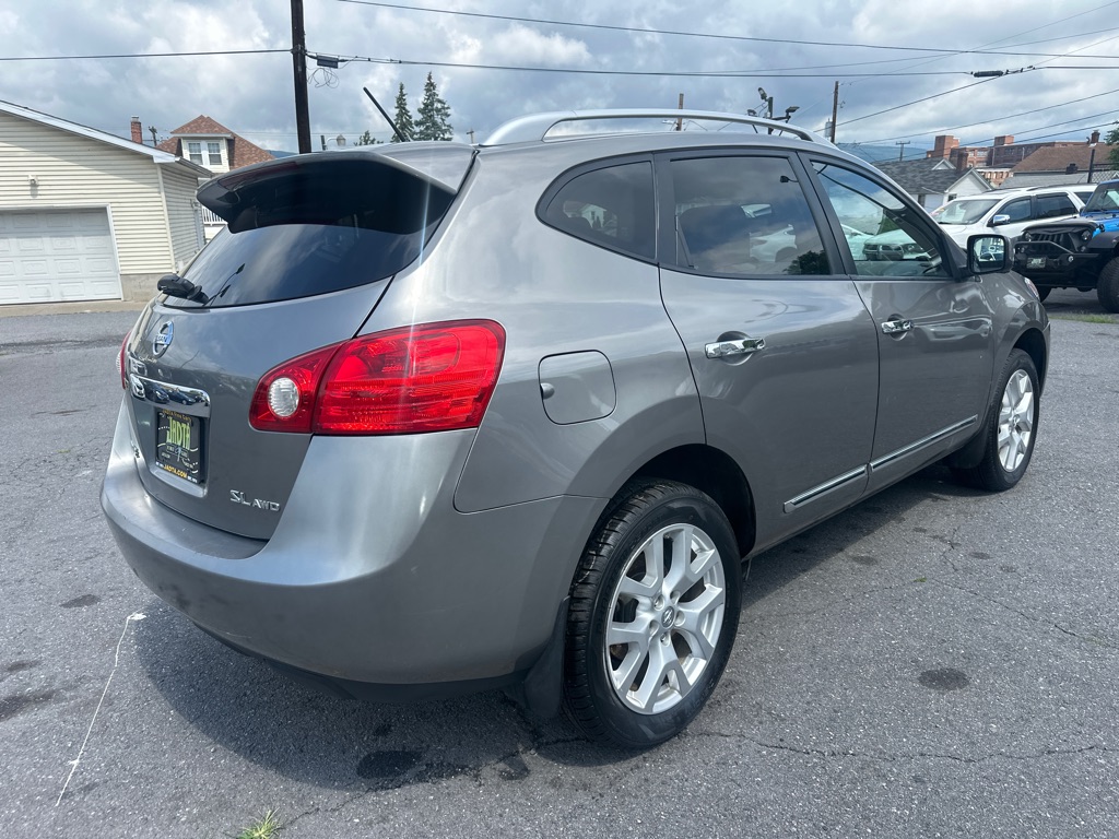 Photo 3 of this NISSAN ROGUE SL