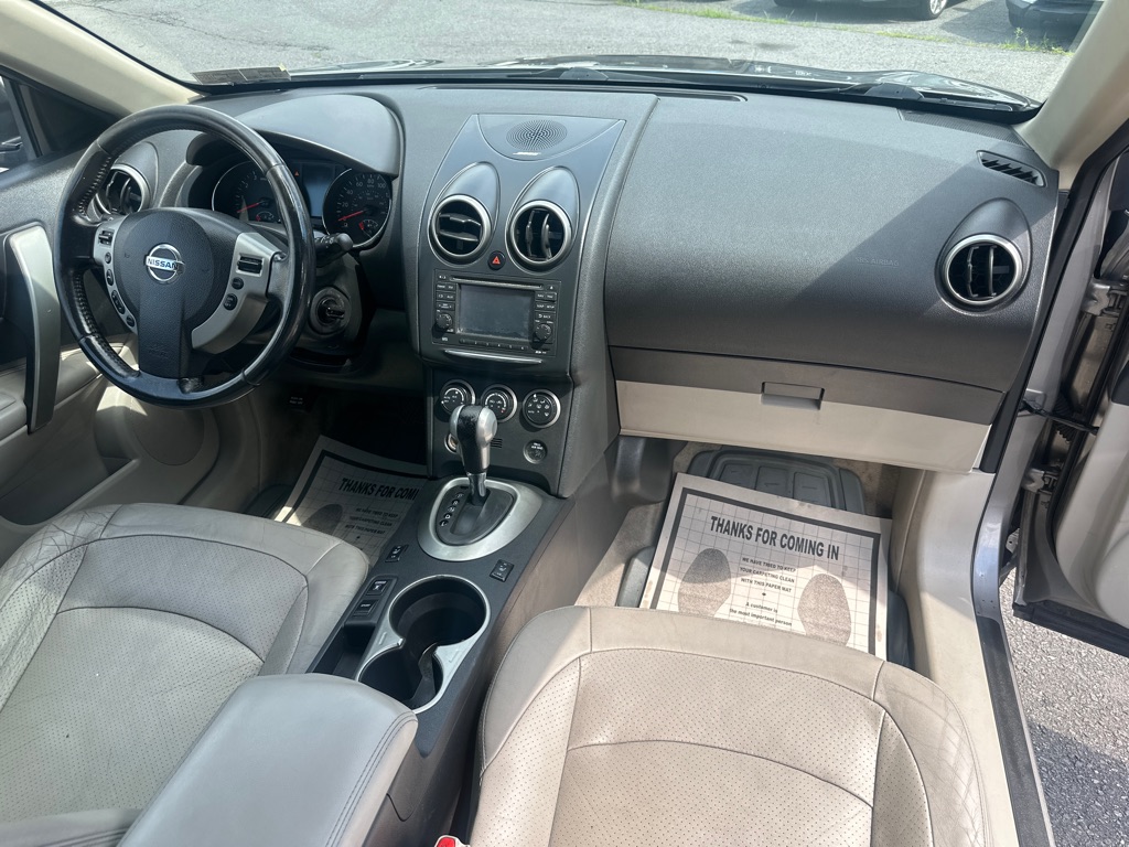 Photo 26 of this NISSAN ROGUE SL