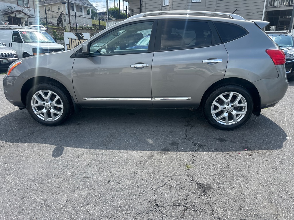 Photo 6 of this NISSAN ROGUE SL