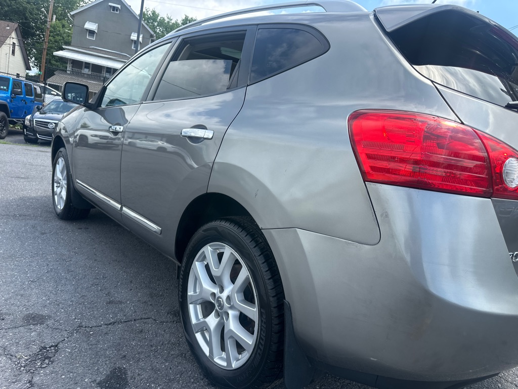 Photo 31 of this NISSAN ROGUE SL