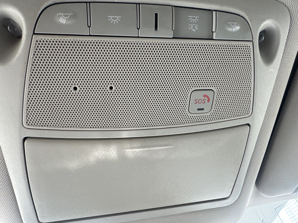 Photo 47 of this NISSAN ROGUE SL
