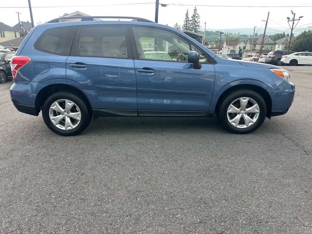 Photo 5 of this SUBARU FORESTER