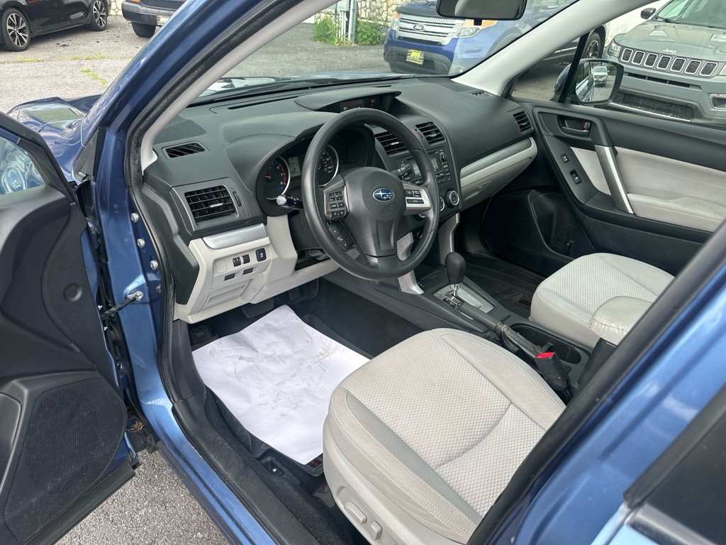 Photo 13 of this SUBARU FORESTER