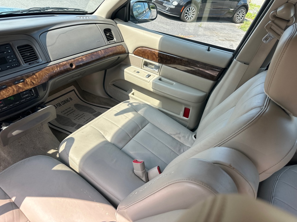 Photo 14 of this MERCURY GRAND MARQUIS