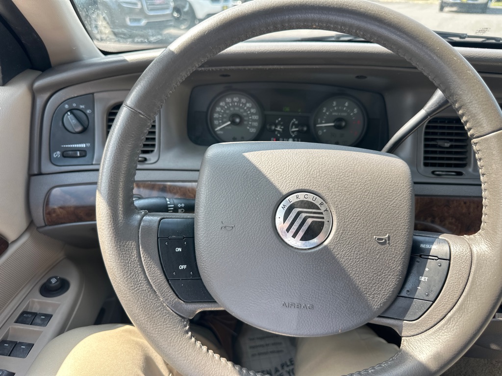Photo 43 of this MERCURY GRAND MARQUIS