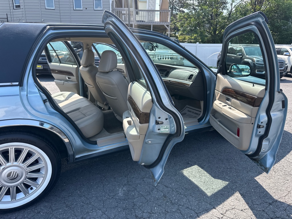 Photo 17 of this MERCURY GRAND MARQUIS