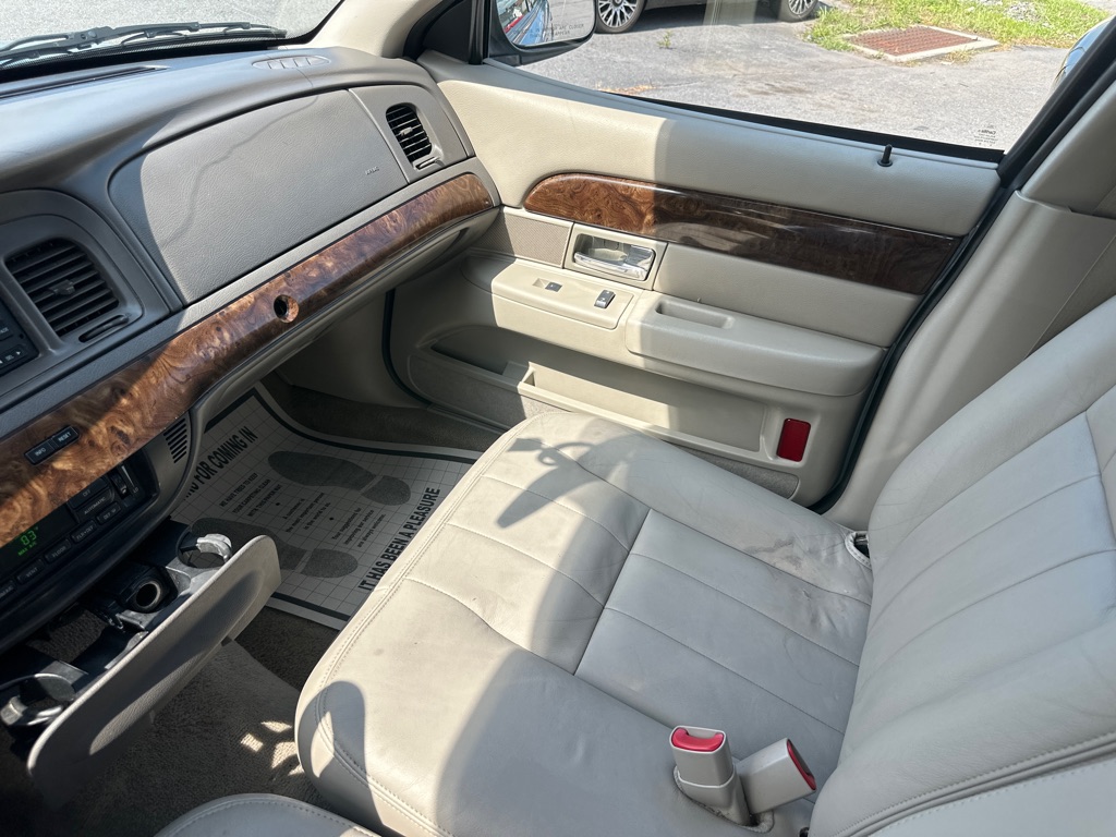 Photo 45 of this MERCURY GRAND MARQUIS