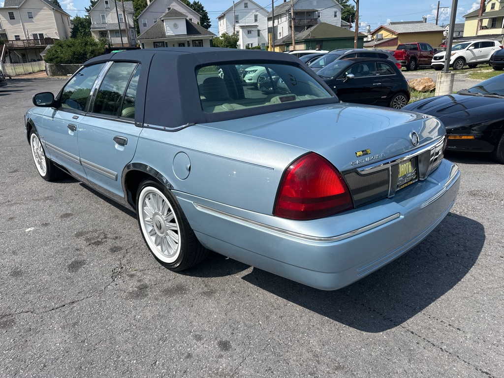 Photo 4 of this MERCURY GRAND MARQUIS